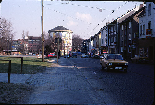 Universit&auml;ts-Stra&szlig;e