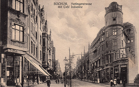 Hattinger Stra�e mit Cafe Industrie
